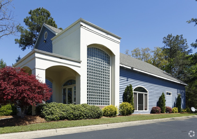 704 Keystone Ct, Fayetteville, NC for lease - Primary Photo - Image 1 of 32