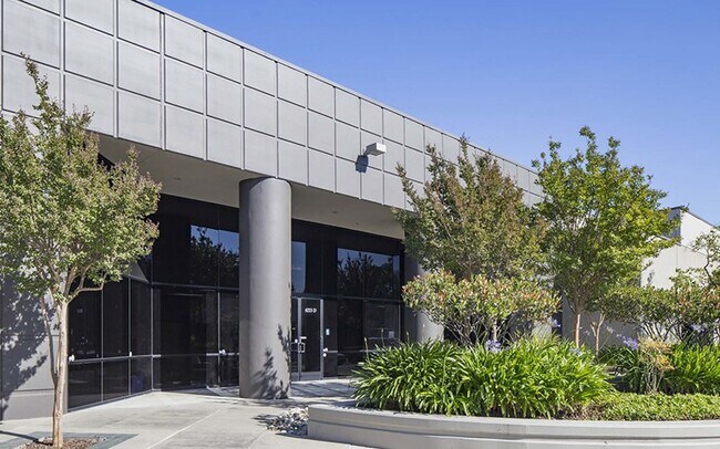 Plus de détails pour 6735 Sierra Ct, Dublin, CA - Plusieurs types d'espaces à louer