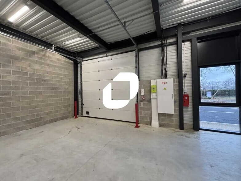 Flex dans Bondoufle à louer - Photo du bâtiment - Image 2 de 19