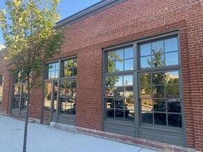 3950 Laclede Ave, Saint Louis, MO for lease Interior Photo- Image 1 of 5