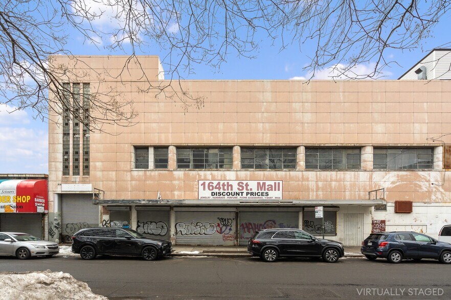 89-71 164th Street, Queens, NY à vendre - Photo du bâtiment - Image 2 de 4