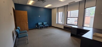 306 W Superior St, Duluth, MN for lease Interior Photo- Image 1 of 3