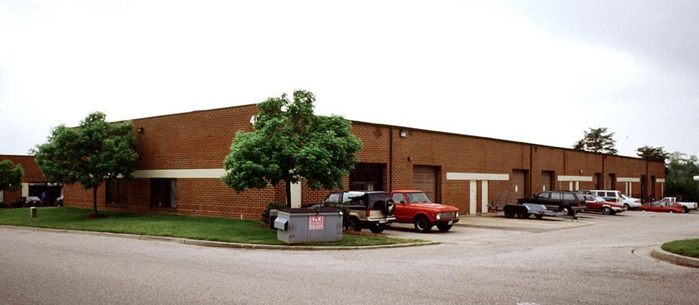 405 Headquarters Dr, Millersville, MD for lease - Building Photo - Image 2 of 4