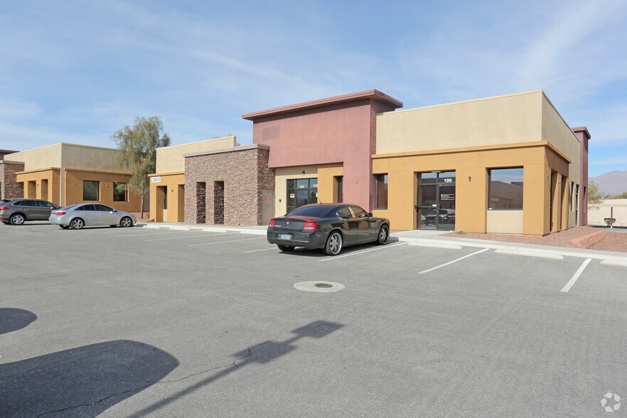 3880 W Ann Rd, North Las Vegas, NV à louer - Photo du bâtiment - Image 3 de 6