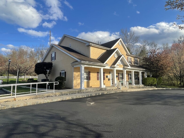 66 Buck Rd, Southampton, PA for lease - Building Photo - Image 1 of 10