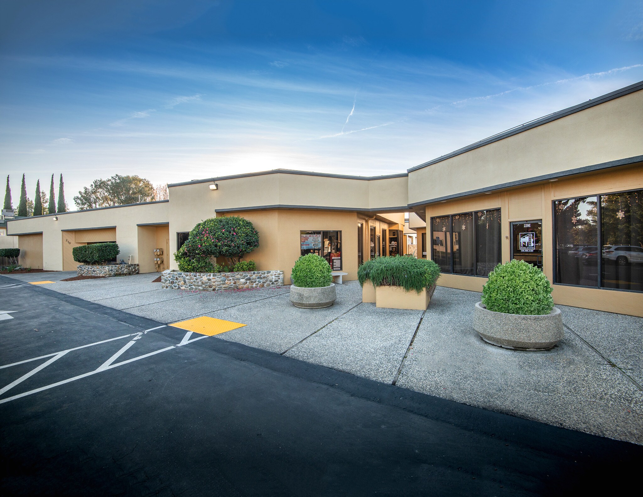 229 Clark Ave, Yuba City, CA for lease Building Photo- Image 1 of 11