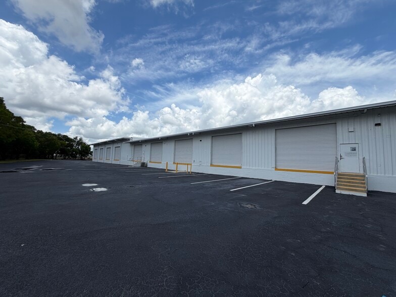 2666 Prince St, Fort Myers, FL for sale - Building Photo - Image 2 of 10