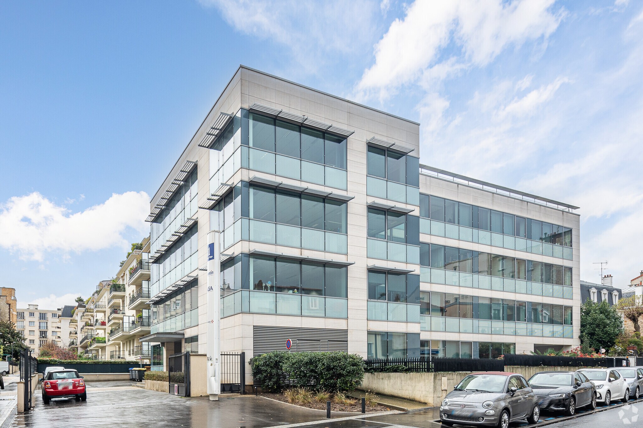 47 Rue Victor Hugo, Bois-Colombes à louer Photo principale- Image 1 de 6