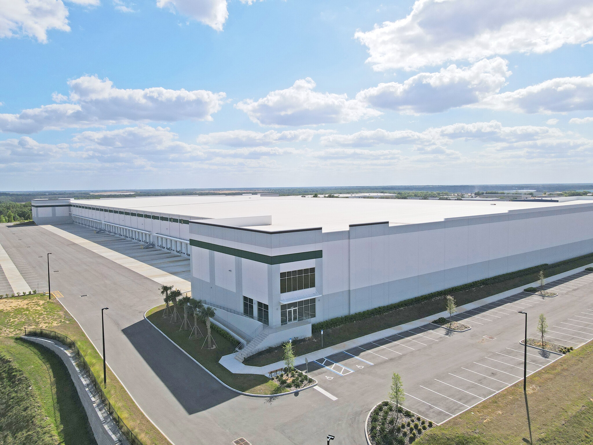 2550 American Way, Groveland, FL for lease Building Photo- Image 1 of 7