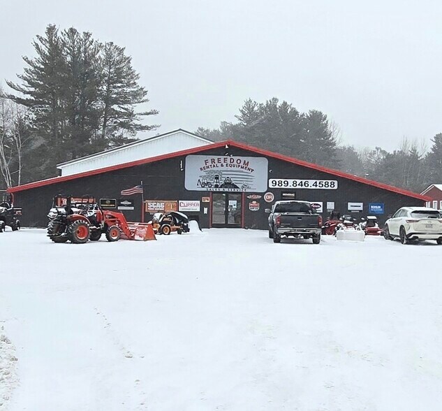 4433 S Huron Rd, Standish, MI for sale - Building Photo - Image 2 of 19