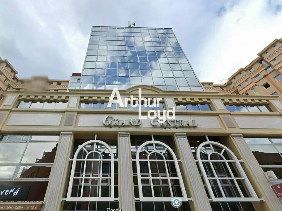 Office in Nice for lease Building Photo- Image 1 of 3