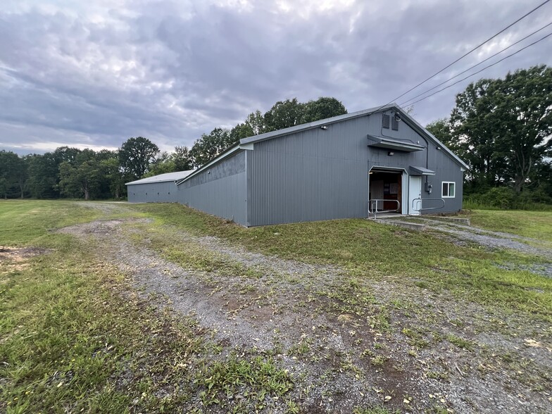 27 Robinson Rd, Clinton, NY for lease - Building Photo - Image 3 of 13