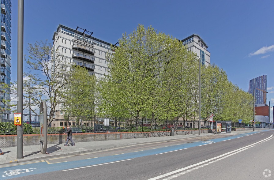 32-66 High St, London for sale - Primary Photo - Image 1 of 4