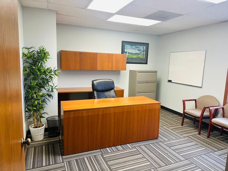 1440 Maple Ave, Lisle, IL à vendre - Photo intérieure - Image 3 de 20