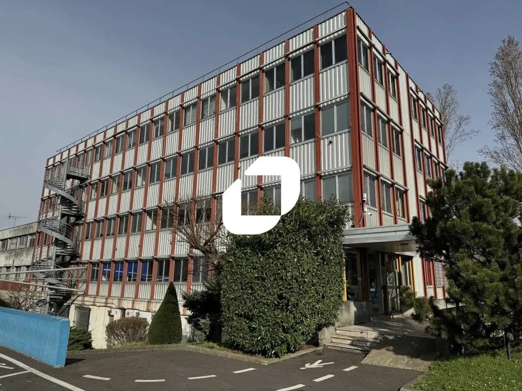 16 Rue Des Oliviers, Thiais à louer Photo du bâtiment- Image 1 de 18