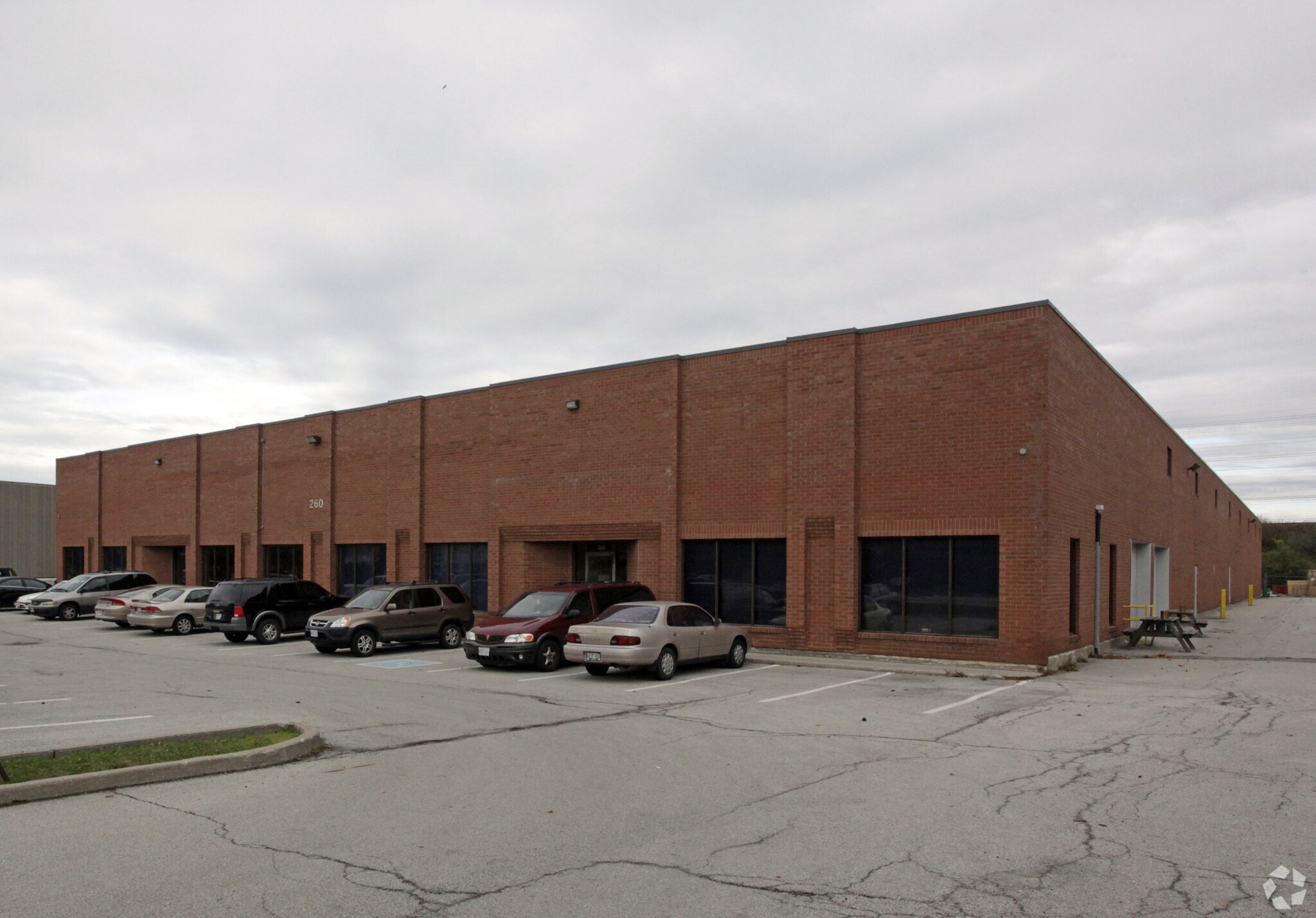 260 Hanlan Rd, Vaughan, ON à vendre Photo principale- Image 1 de 1