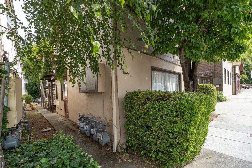 1512-1516 San Anselmo Ave, San Anselmo, CA à vendre - Photo du bâtiment - Image 2 de 13