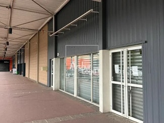 Plus de détails pour Commerce de détail à louer