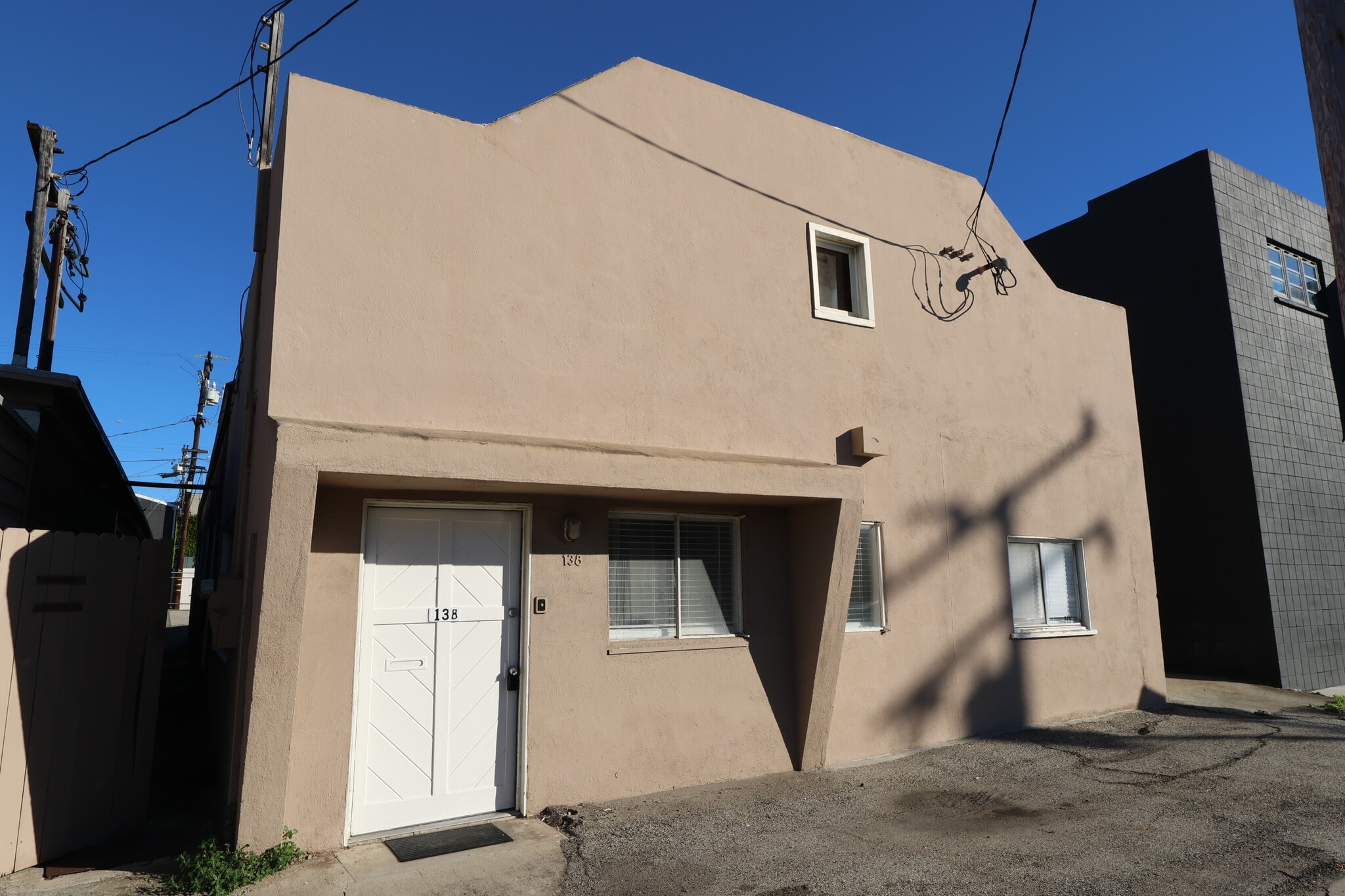 138 Sierra St, El Segundo, CA for lease Primary Photo- Image 1 of 12