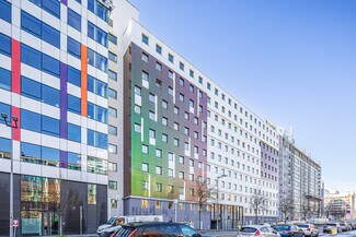 Plus de détails pour 24 Boulevard De Pesaro, Nanterre - Bureau à louer