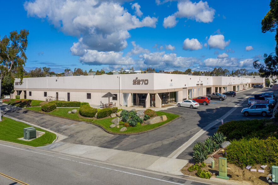 2270 Camino Vida Roble, Carlsbad, CA à louer - Photo principale - Image 1 de 7