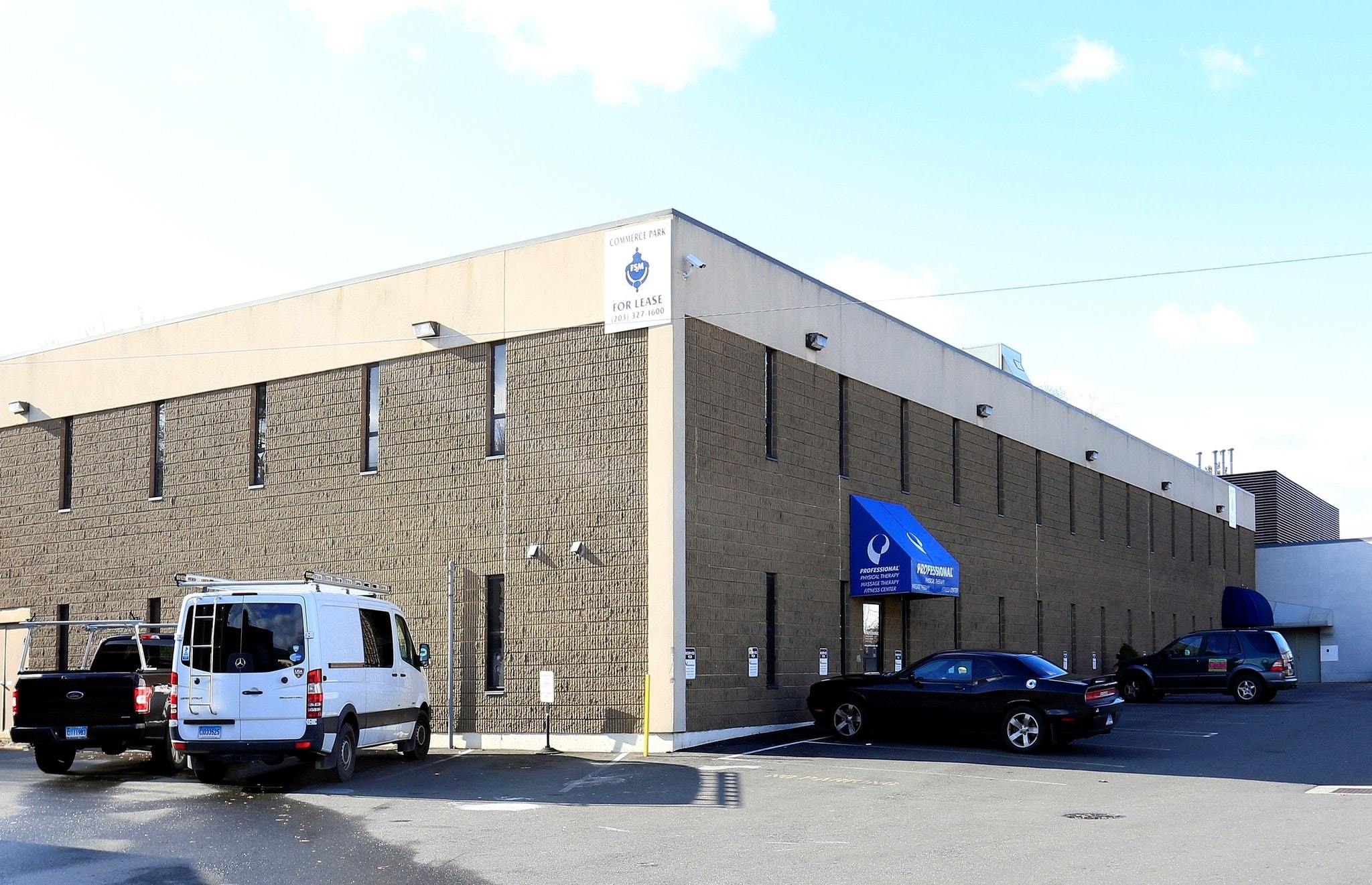 83 Harvard Ave, Stamford, CT for lease Building Photo- Image 1 of 3