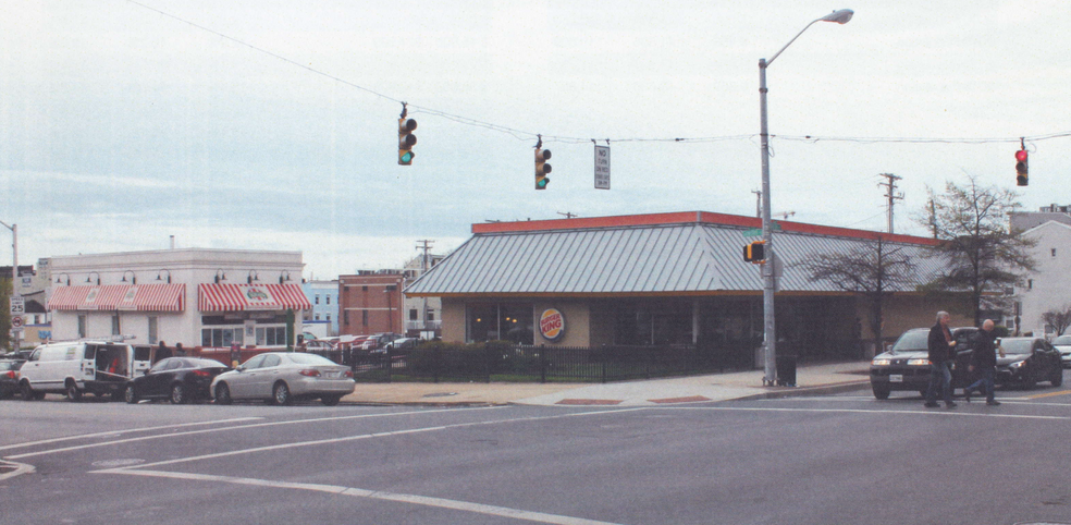 2033 Eastern Ave, Baltimore, MD à louer - Photo du b timent - Image 1 de 10