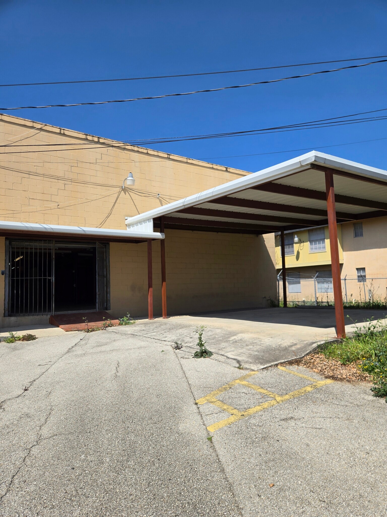 2502 Harry Wurzbach Rd, San Antonio, TX for sale Interior Photo- Image 1 of 13