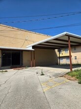 2502 Harry Wurzbach Rd, San Antonio, TX for lease Interior Photo- Image 2 of 14