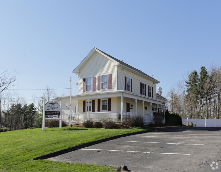 27 Depot St, Broad Brook, CT à vendre - Photo du bâtiment - Image 3 de 34