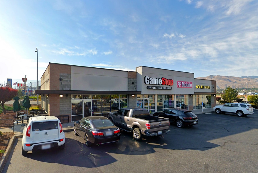 500 Valley Mall Dr, Wenatchee, WA for lease - Building Photo - Image 1 of 2