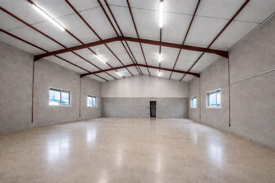 Flex in Portet-sur-Garonne for lease - Interior Photo - Image 2 of 7