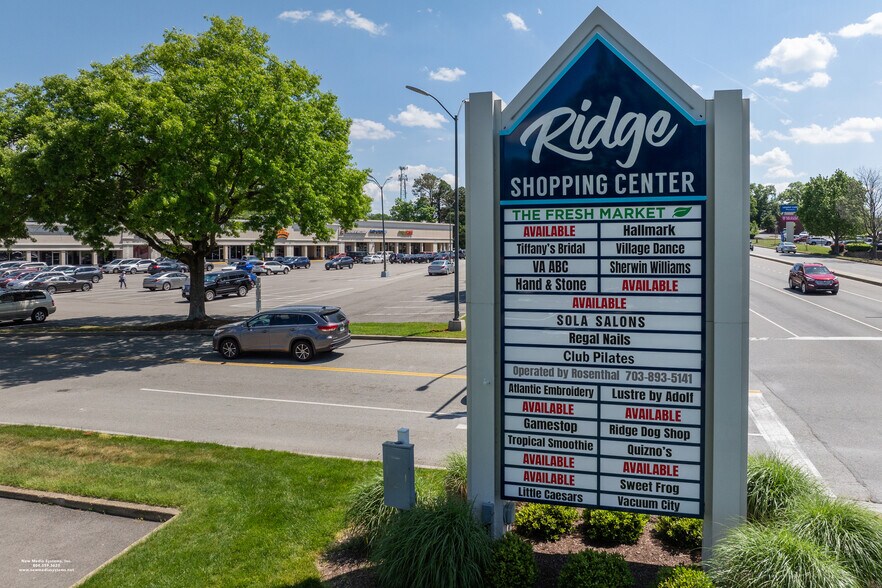 1507 N Parham Rd, Richmond, VA à louer - Photo du bâtiment - Image 2 de 9