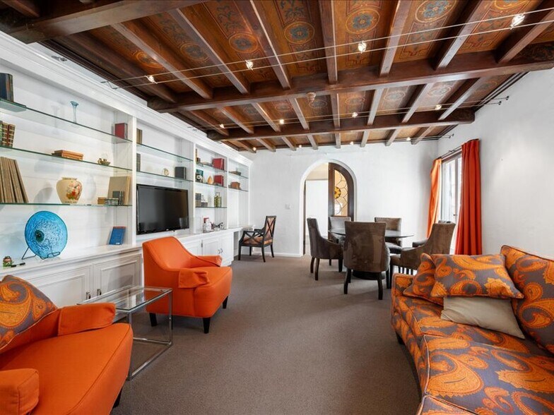 890 Osos St, San Luis Obispo, CA à louer - Photo du bâtiment - Image 3 de 8