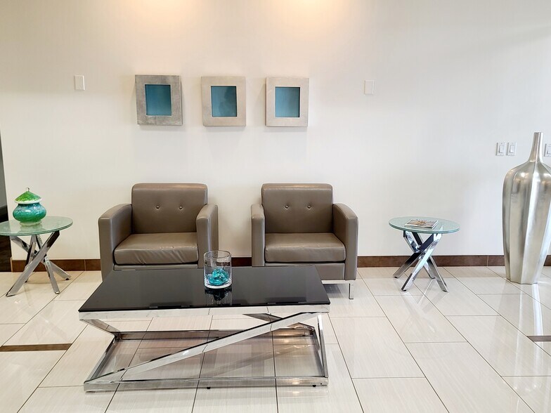 3610 Central Ave, Riverside, CA à louer - Photo du bâtiment - Image 3 de 15
