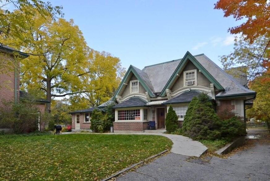 484 Weller St, Peterborough, ON à vendre Photo du bâtiment- Image 1 de 1