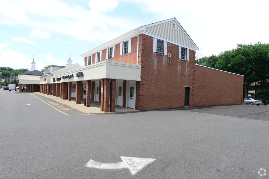 525 Cedar Hill Ave, Wyckoff, NJ for lease - Building Photo - Image 3 of 6