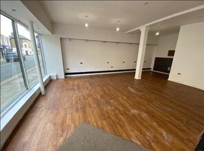 57 High St, Huntingdon for lease Interior Photo- Image 2 of 2