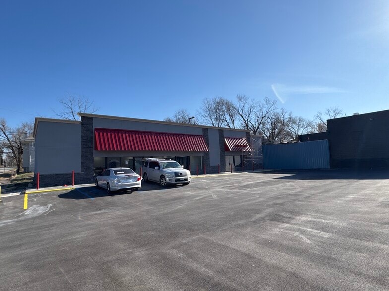 5701-5707 Troost Ave, Kansas City, MO à vendre - Photo du bâtiment - Image 3 de 39