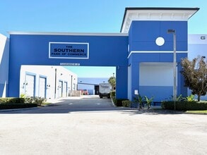 342 Pike Rd, West Palm Beach, FL for lease Building Photo- Image 1 of 6