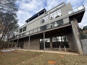 4560 Satellite Blvd, Duluth, GA for lease Building Photo- Image 1 of 3