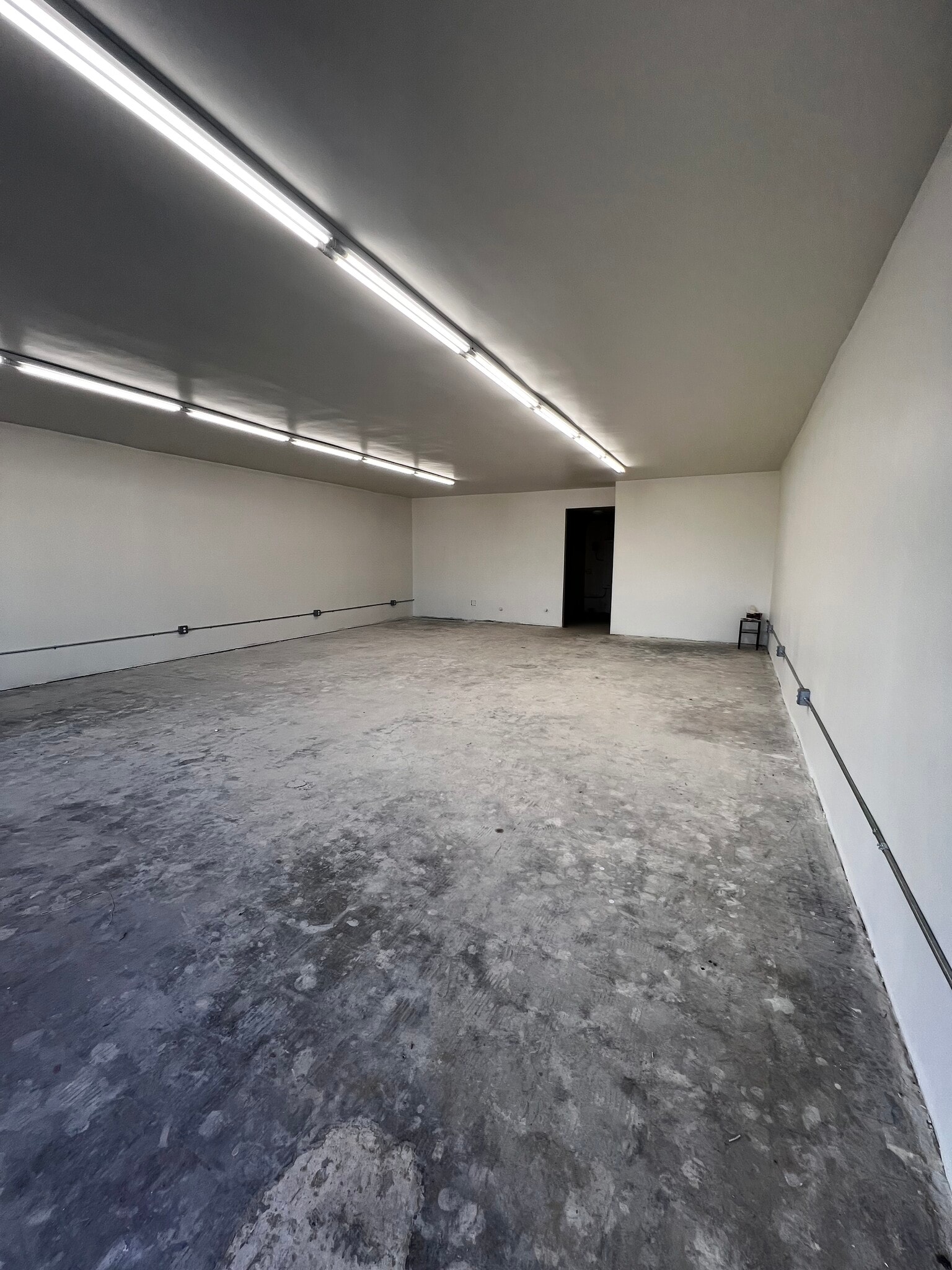 13032-13056 Valley Blvd, La Puente, CA for lease Interior Photo- Image 1 of 3