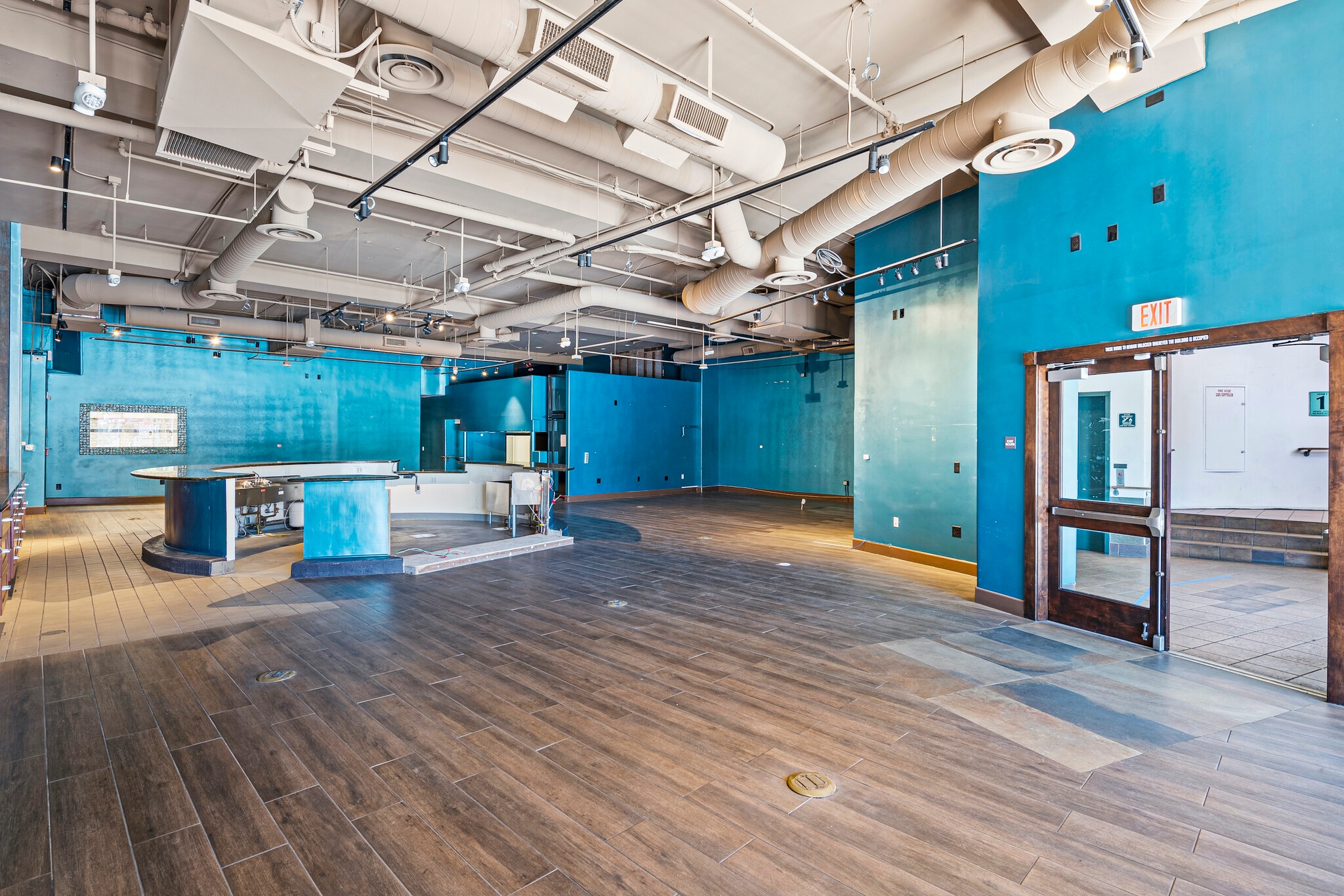321 Santa Monica Blvd, Santa Monica, CA for lease Interior Photo- Image 1 of 5