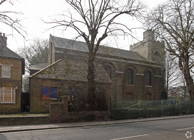 High St, Brentford à louer - Photo du bâtiment - Image 2 de 2