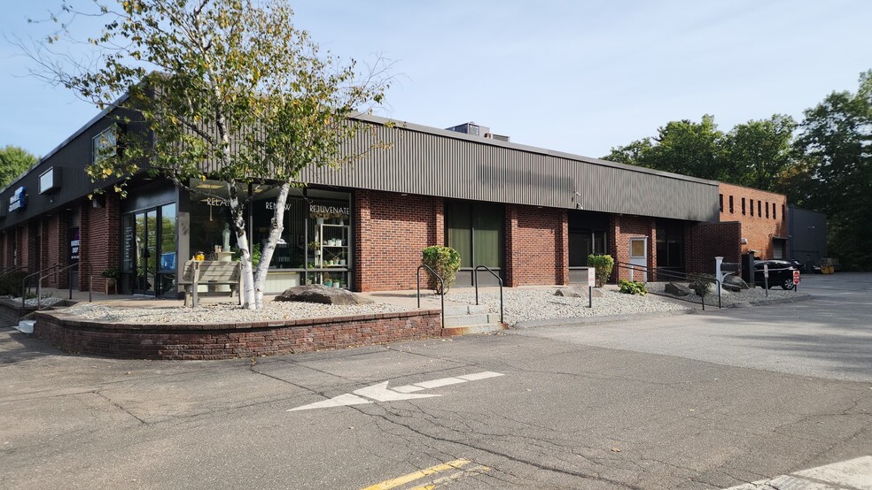 730 Hebron Ave, Glastonbury, CT for lease - Building Photo - Image 3 of 9