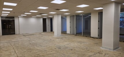 217 Broadway, New York, NY for lease Interior Photo- Image 2 of 5