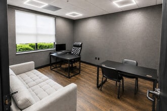 1507 S Hiawassee Rd, Orlando, FL for lease Interior Photo- Image 1 of 3