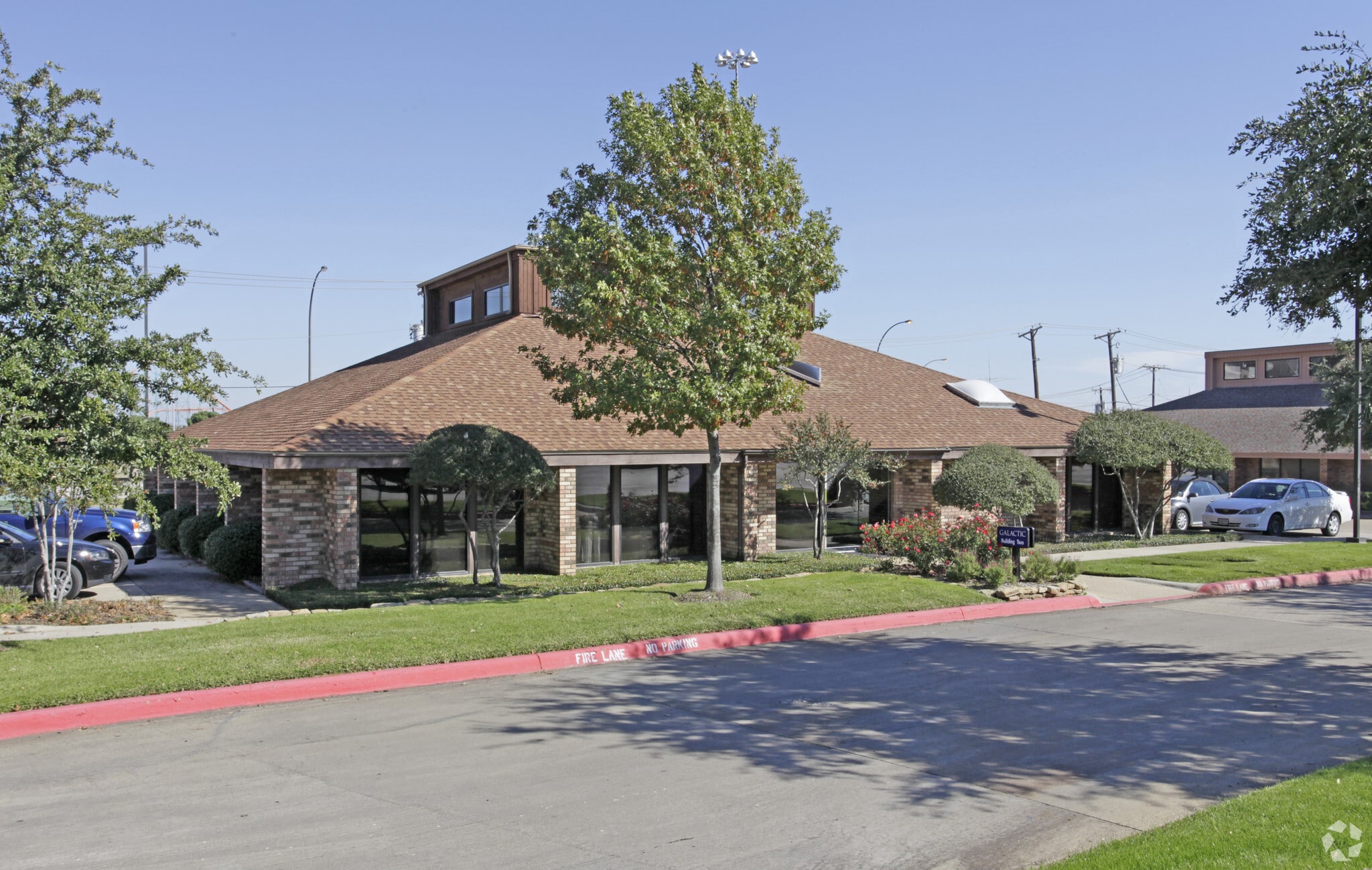 1903 Stadium Oaks Ct, Arlington, TX for lease Primary Photo- Image 1 of 9