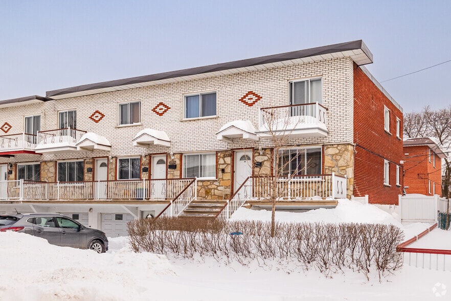 4330-4336 Rue De Venise, Montréal, QC à vendre - Photo principale - Image 1 de 2