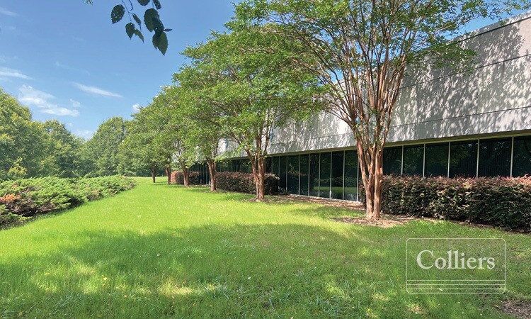 310 Inglesby Pky, Duncan, SC à vendre - Photo principale - Image 1 de 16